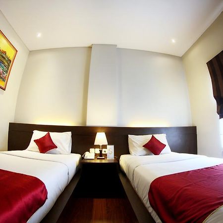 Sutan Raja Guest House Bandung Bagian luar foto